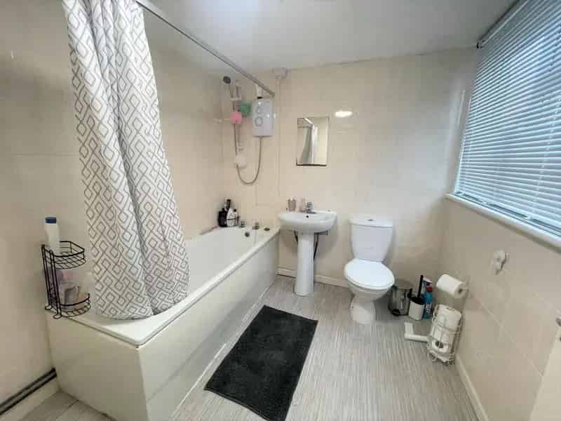 4 Bedroom HMO Terraced House For Sale