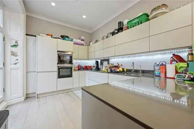 3 Bedroom Maisonette for Sale Addison Road London W14