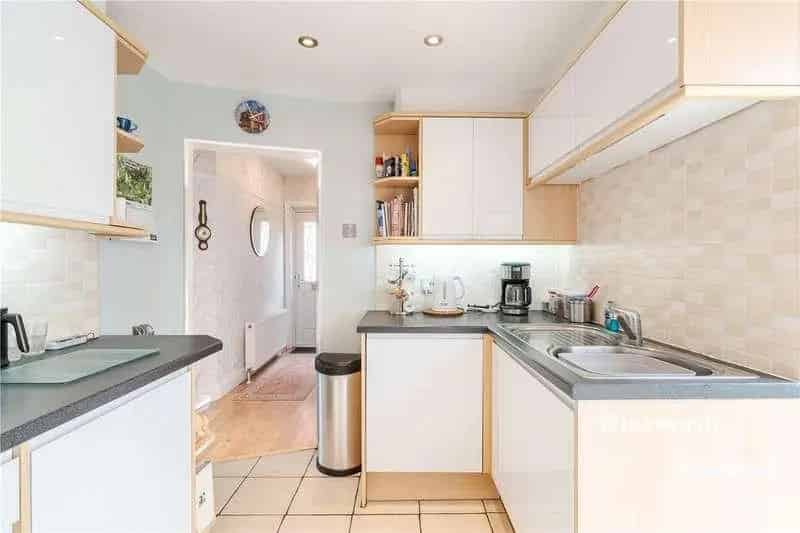 3 Bed Detached House for Sale