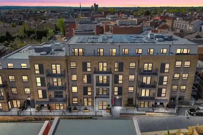 2 Bedroom Apartment for Sale High Barnet Luxury Development