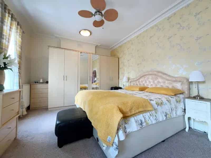 2 Bed Semi-Detached House Southport
