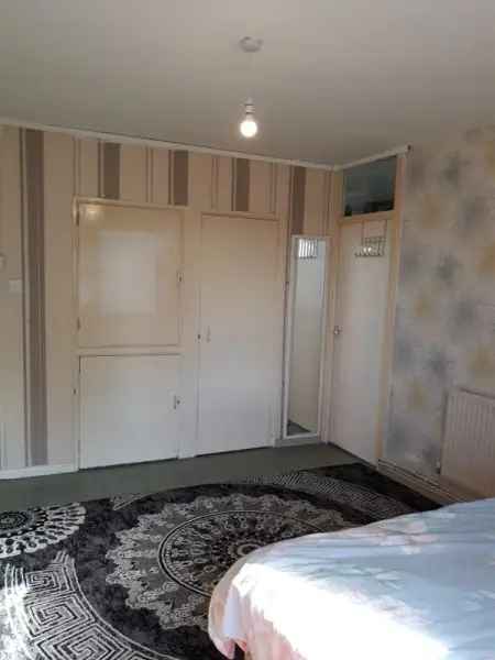 Studio Flat Swap for 2-Bed in Belfast