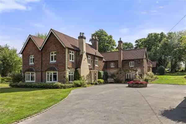 Pockford Road, Chiddingfold, Godalming, Surrey, GU8 4XS | Property for sale | Savills