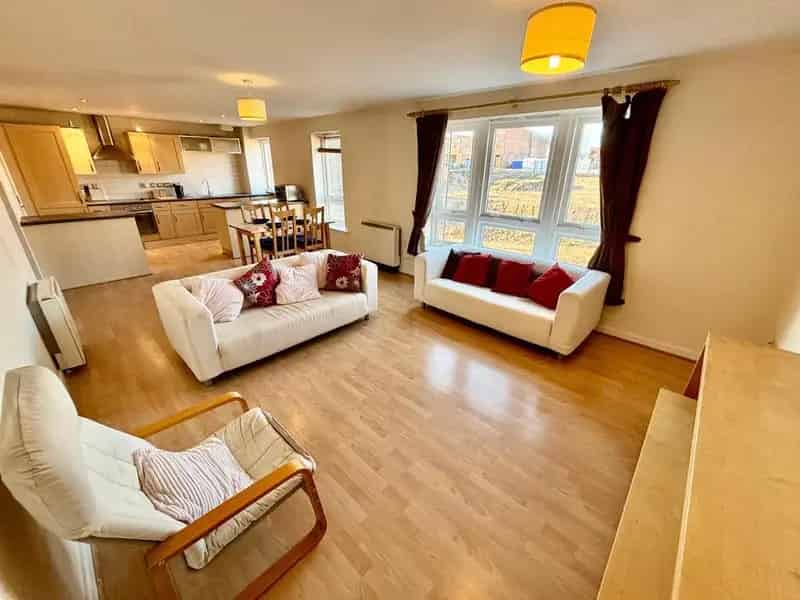 2 Bed Apartment Jewellery Quarter Birmingham Secure Parking