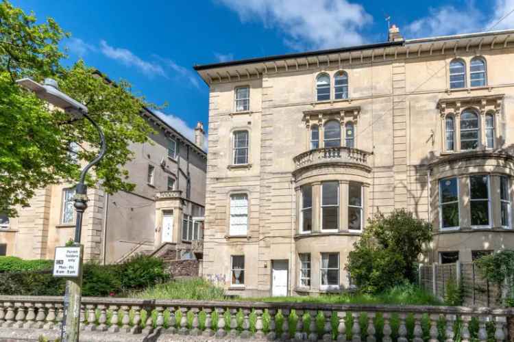 3 Bedroom Flat for Sale Oakland Road