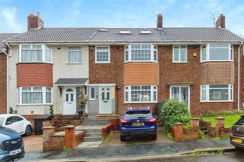 4 Bedroom Terraced House for Sale