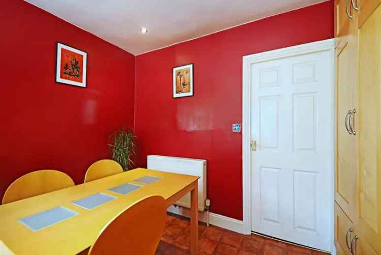 West Hampstead 2-Bedroom Split Level Apartment Near Thameslink
