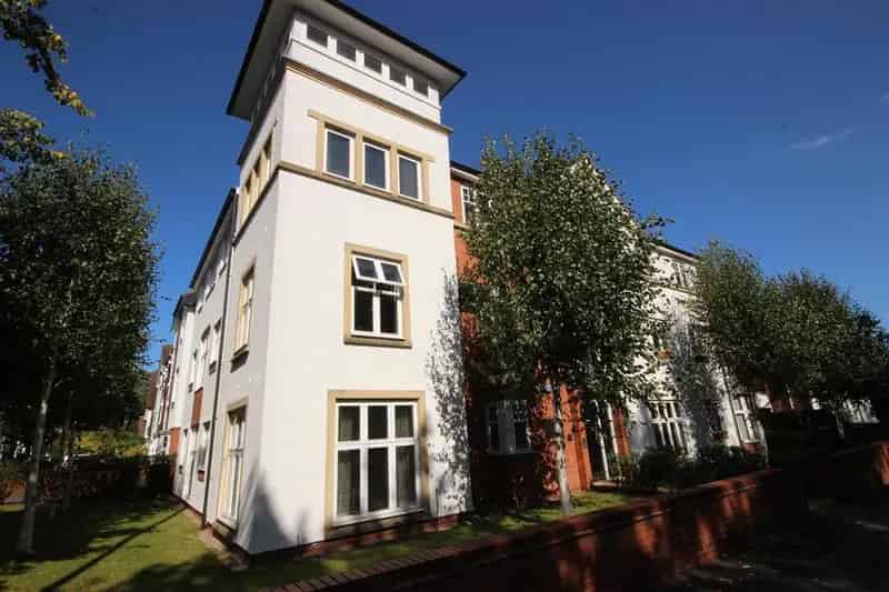 2 Bedroom Apartment to Rent