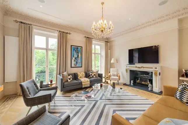 7-Bedroom House for Rent in Thurloe Square SW7