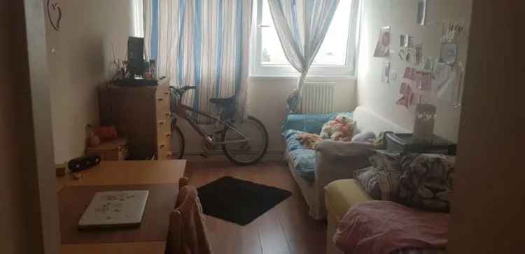 Flat For Rent in London, England