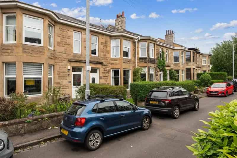 4 Bedroom Terraced House for Sale in Shawlands