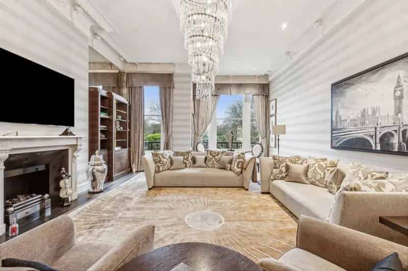 Luxury Regent's Park Duplex Apartment 5 Beds 5 Baths