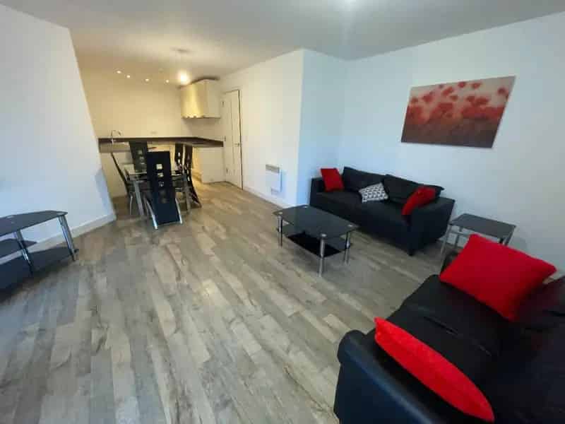 2 bedroom apartment