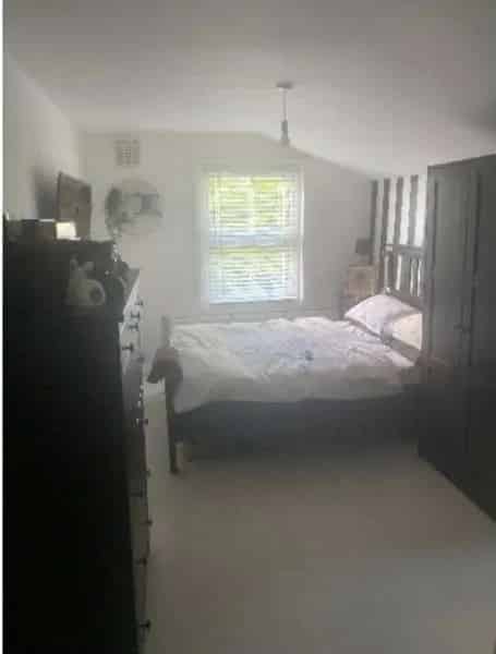 Large 1 Bed Victorian Flat Great Storage Excellent Transport Links
