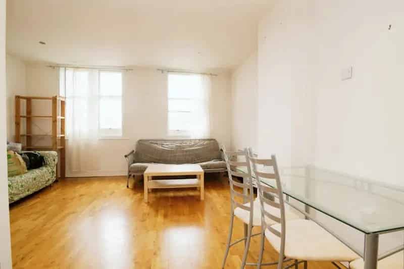 1 Bedroom Apartment for Sale Online Auction