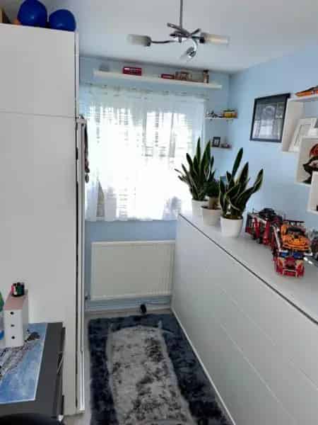Flat For Rent , London, England