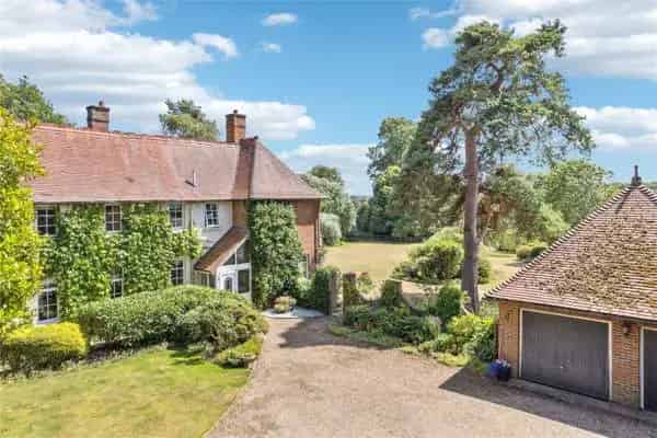 Charming Detached Family Home in Henley-on-Thames