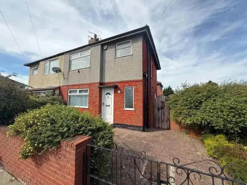 3 Bed Semi Detached House For Sale