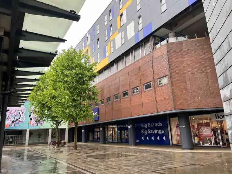 50000+ Sqft Commercial Space - Former Department Store & Bowling Alley