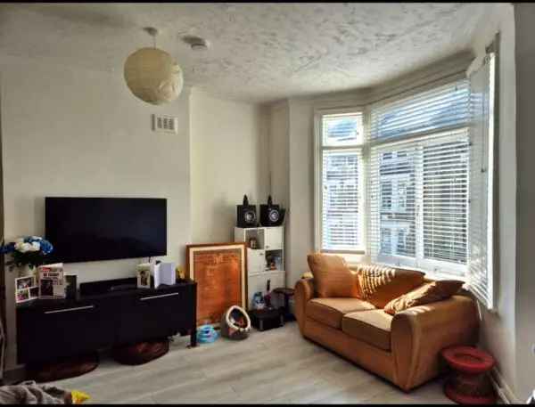 House For Rent in East Kilbride, Scotland