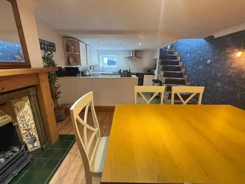 2 Bed House for Sale in Bingley