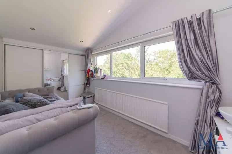 5 Bed Detached House for Sale Elstree