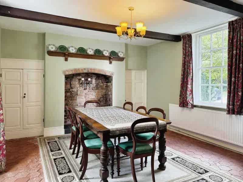 7 Bedroom Detached House for Sale Everton