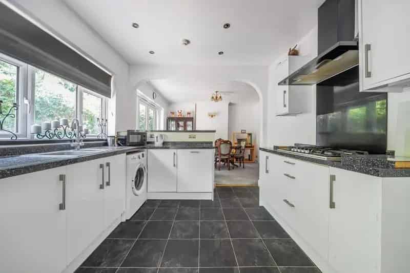 5 Bedroom House For Sale Near Abbey Wood Station