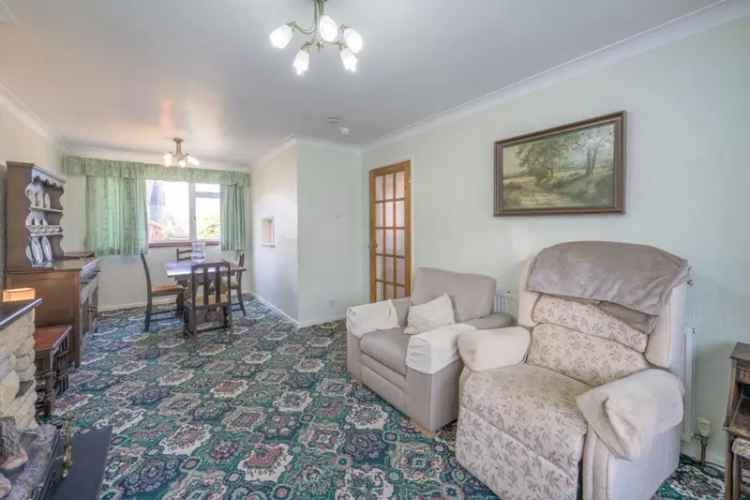 3 Bed Semi-Detached House for Sale - Ettingshall Park