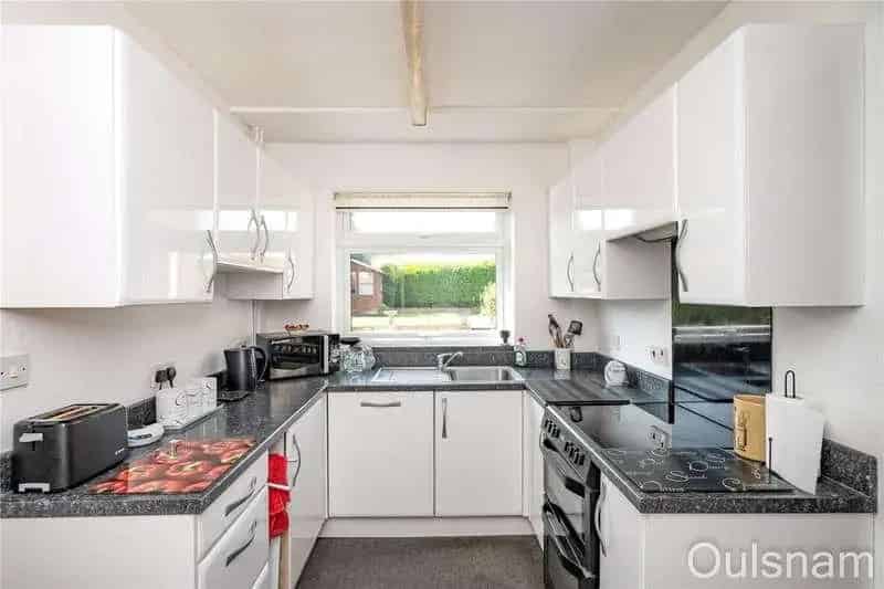 3 Bed House for Sale Bromsgrove Family Home Garage Garden
