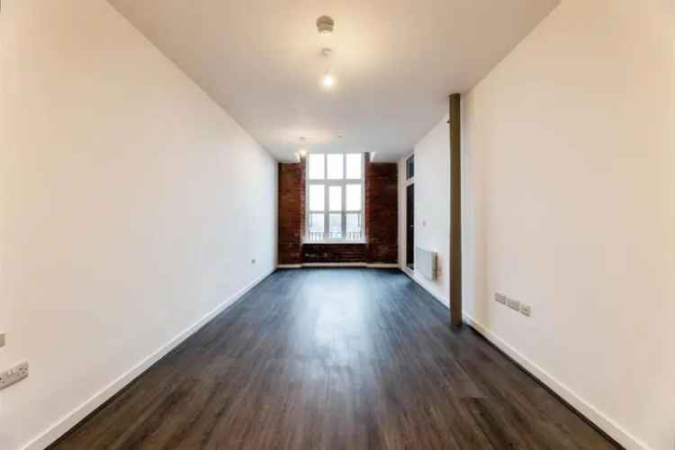 1 Bedroom Flat Bolton - Modern 576 sq ft Apartment