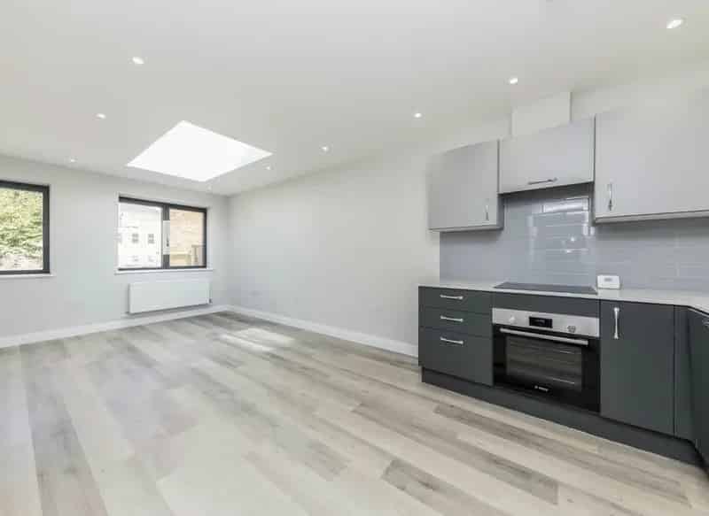 Spacious 2-Bedroom House Near Willesden Junction