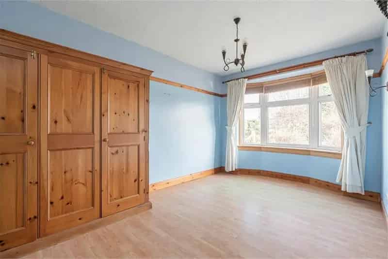 5 Bed Bungalow Semi Detached Craigentinny