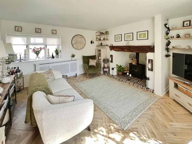 2 Bedroom Cottage For Sale - Sowerby