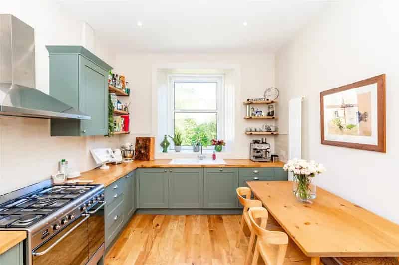 2 Bedroom Flat for Sale in Inverleith Edinburgh