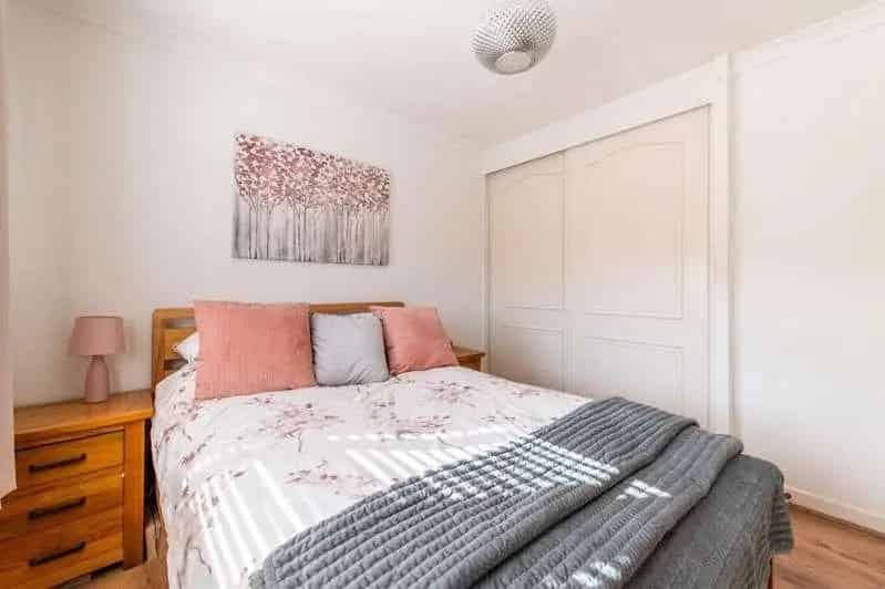 1 Bed House for Sale in Greenhithe