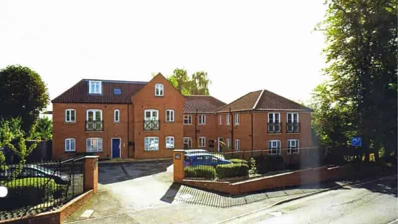 9 Flat Long-Term Freehold Investment Opportunity
