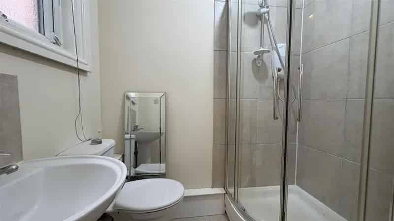 1 Bedroom Studio House to Rent Near City Center
