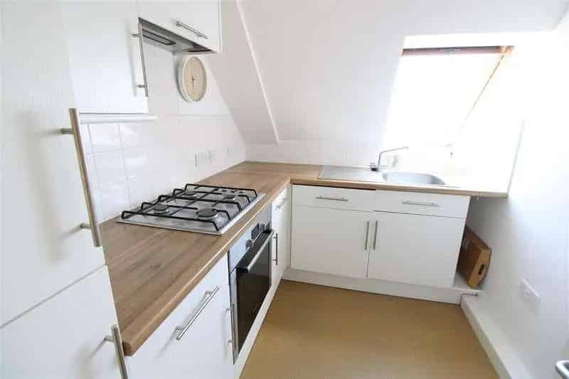 1 Bed Flat for Sale Cowes Solent Views Allocated Parking
