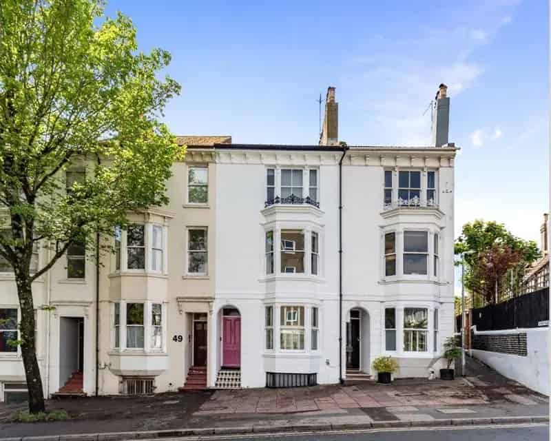 5 Bedroom Terraced House for Sale