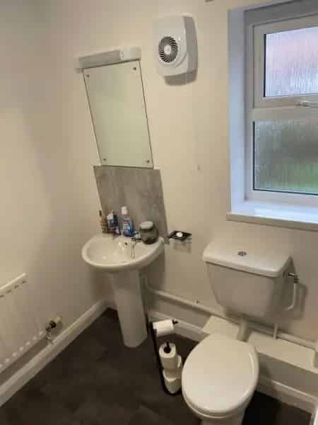 3 Bed Semi Detached House Near Ashford International Station