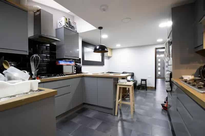 6 Bedroom Student House Near University of Birmingham