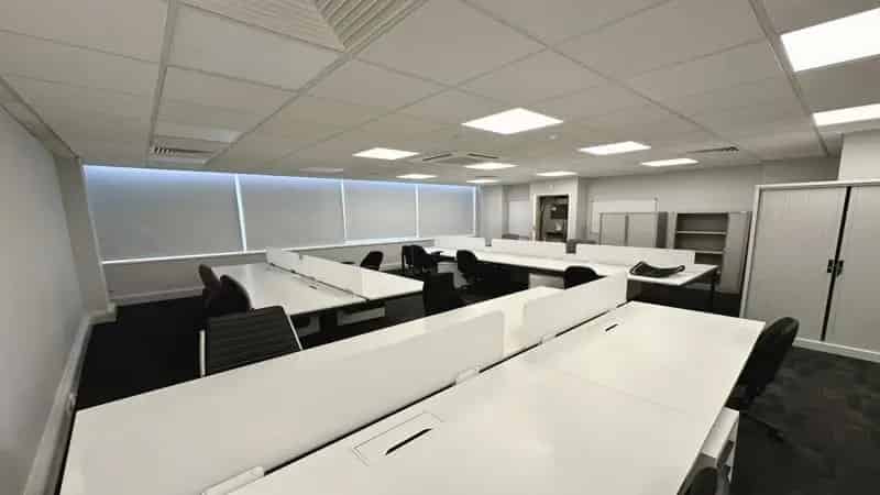 Commercial property For Rent , 34, George Street, Luton, England
