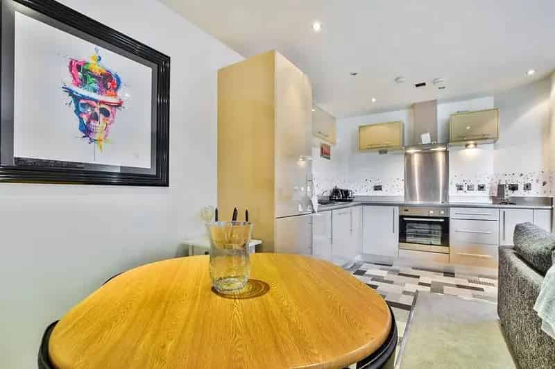 2 Bedroom Flat to Rent Didsbury Manchester M20