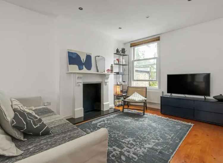 Two Double Bedroom Victorian Conversion Flat Chiswick