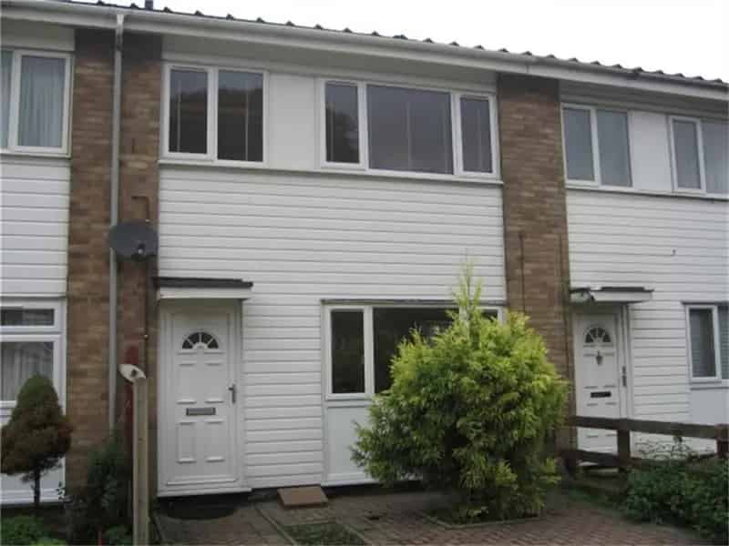 3 Bedroom House To Let Town Centre