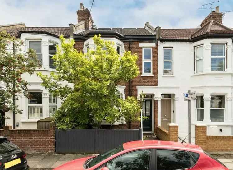 3 Bedroom Victorian Conversion South Facing Garden Share of Freehold