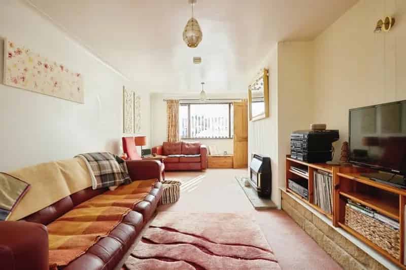 3 Bed Mid-Terraced House Bishopdown Double Storey Extension