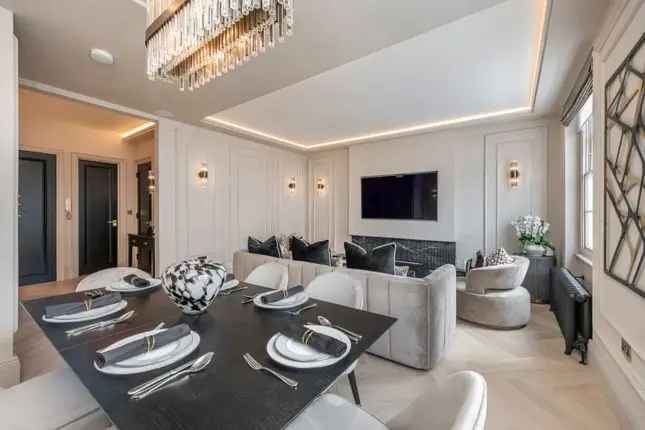 Flat for sale in Gloucester Terrace, Bayswater W2