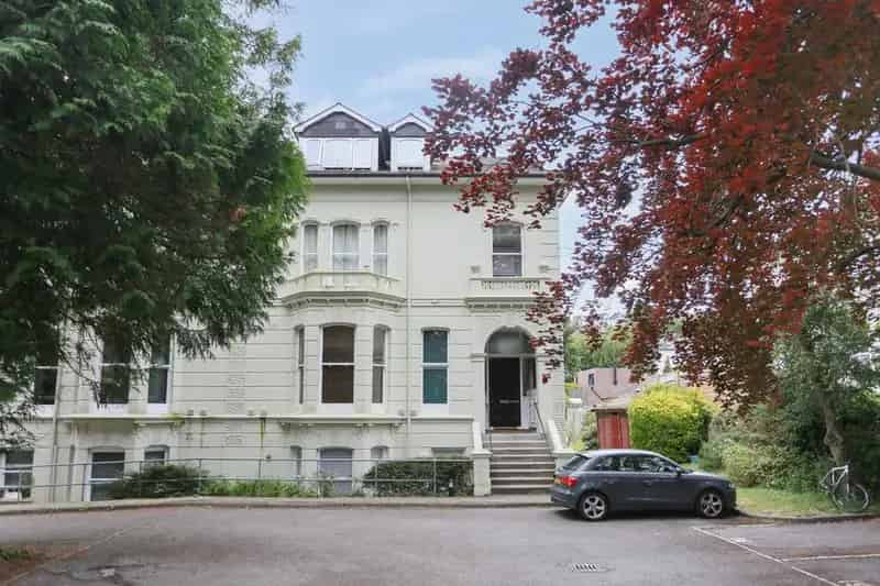 1 Bedroom Flat for Sale near Preston Park